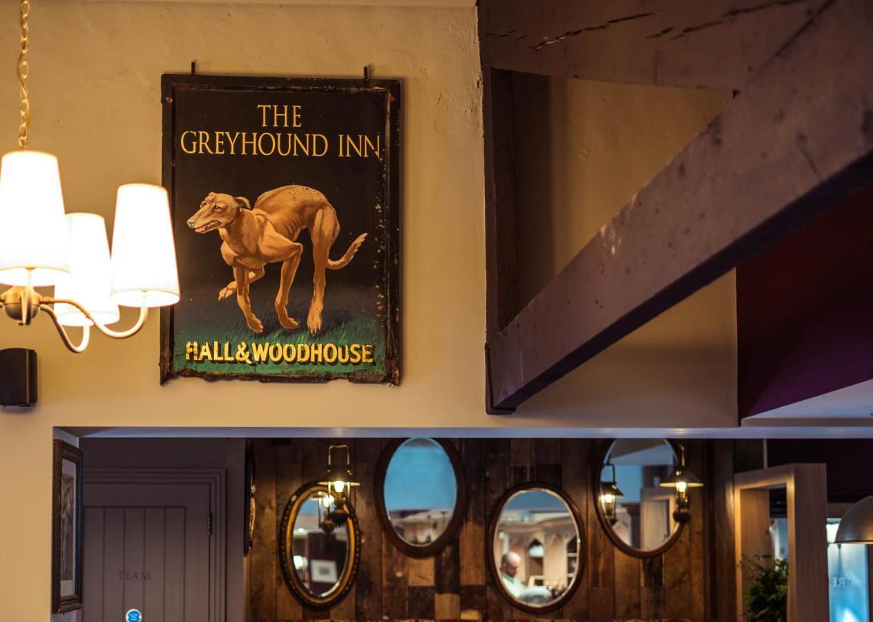 The Greyhound Inn 톤턴 외부 사진